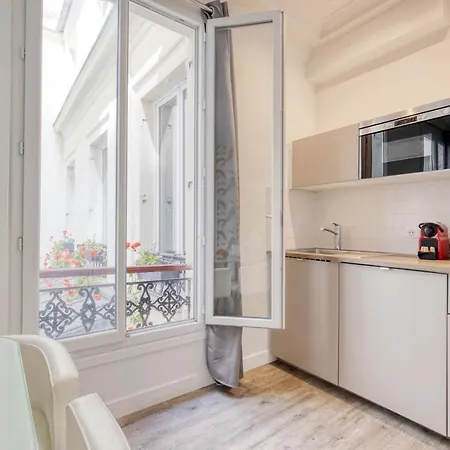 Apartment New & Design 1bd Flat In The Heart Of Le Marais *
