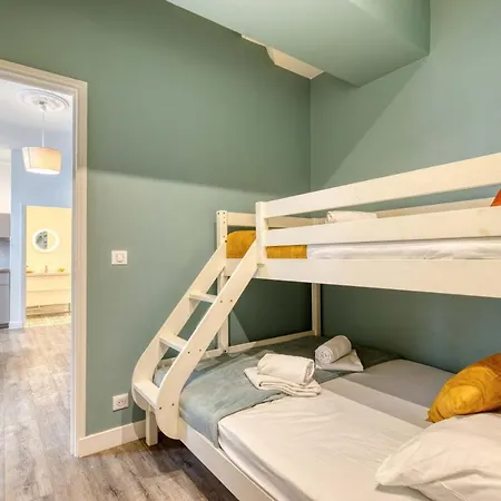 New & Design 1bd Flat In The Heart Of Le Marais Paryż